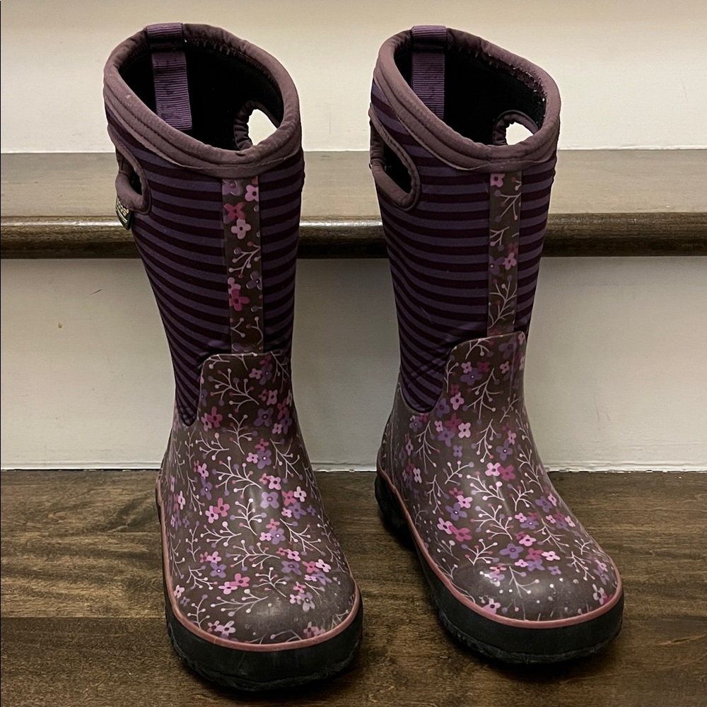 Bogs Waterproof (kid size 2/EUR 33) Purple Floral and Stripe Rain Boots